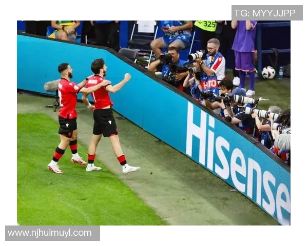 格鲁吉亚现役足球球星闪耀欧洲赛场展现坚韧斗志与非凡实力