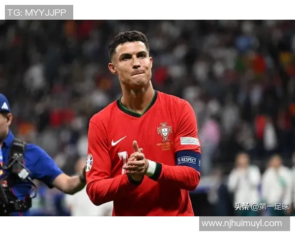 足球球星用腿滑翔技惊四座成就经典时刻他是谁